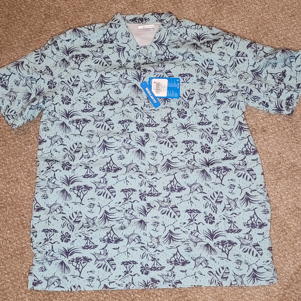 Columbia Men's Blue Casual Button-upp Shirt
